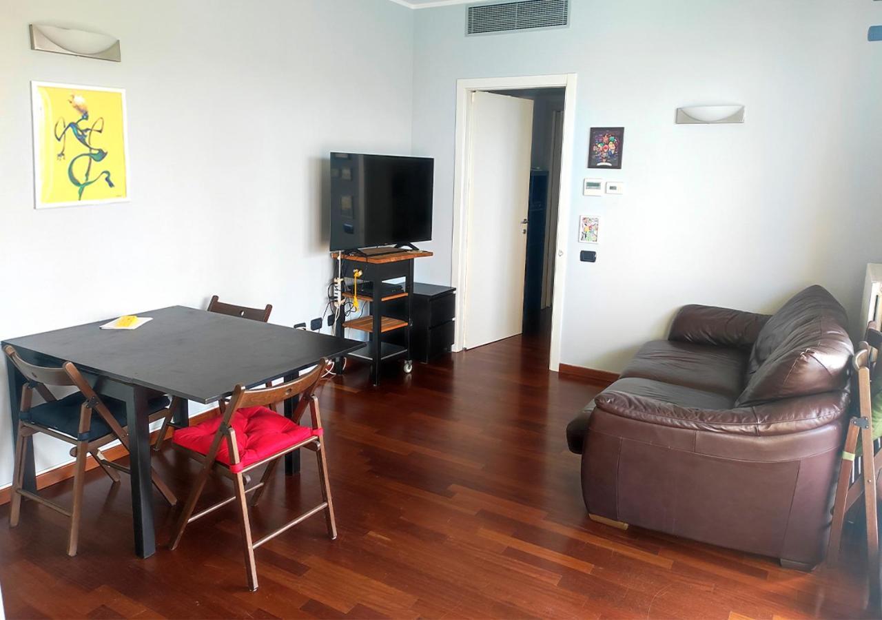 밀라노 A Casa Di Luca 아파트 외부 사진
